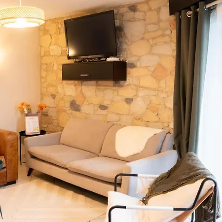 Altitude 1711 - T4 En Hyper-centre Avec Terrasse A Font-romeu Apartman